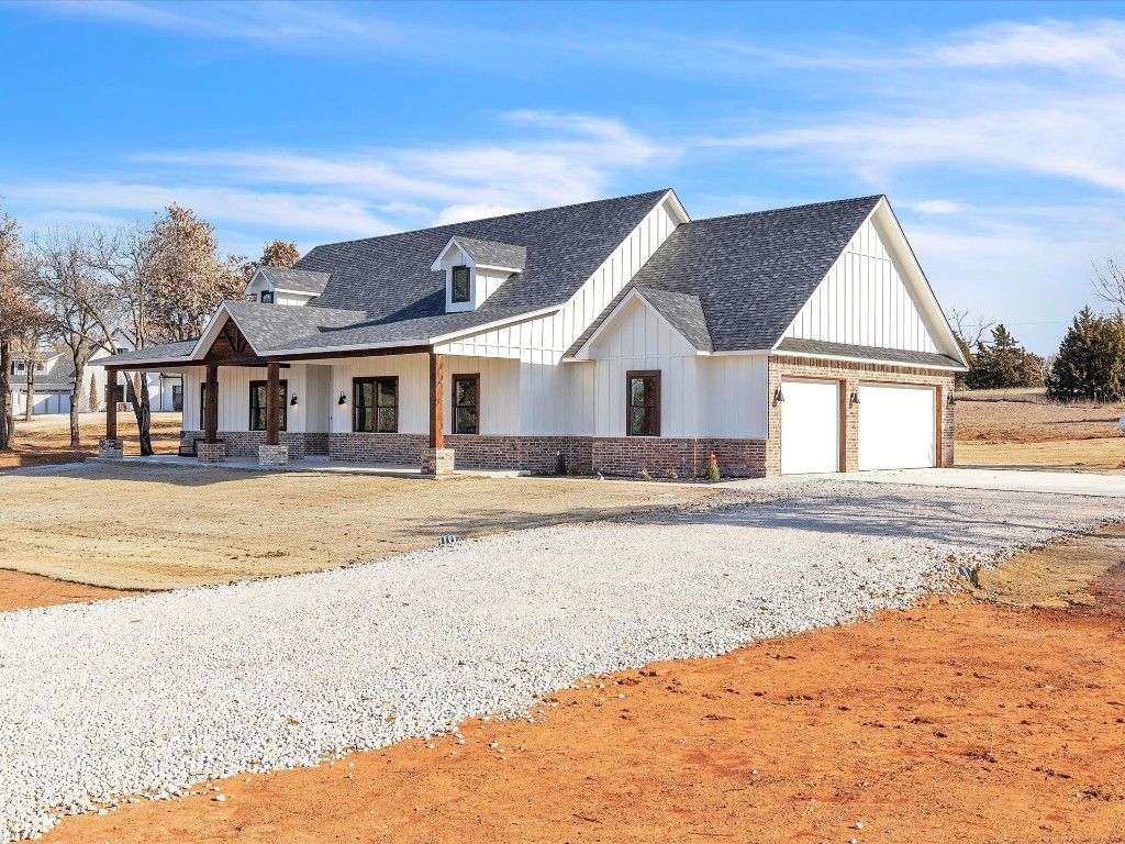 1092 S Mustang Road, Blanchard, OK 73010