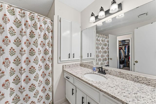 14204 Towers Lane, Eden Prairie, MN 55347