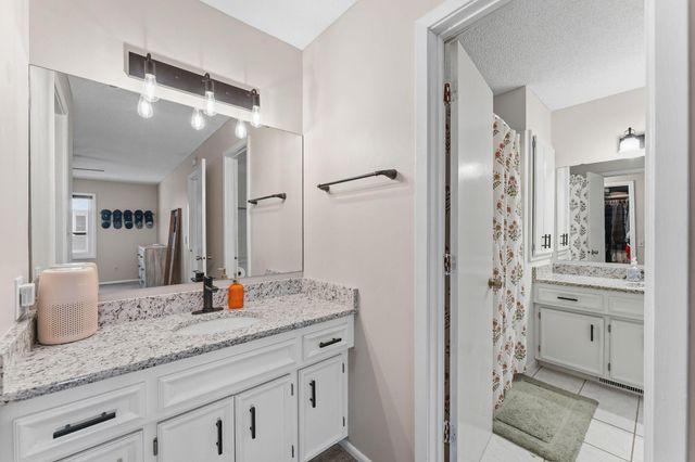 14204 Towers Lane, Eden Prairie, MN 55347