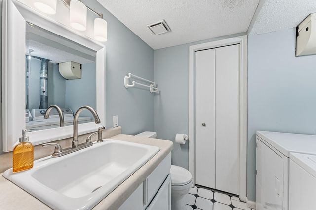 14204 Towers Lane, Eden Prairie, MN 55347