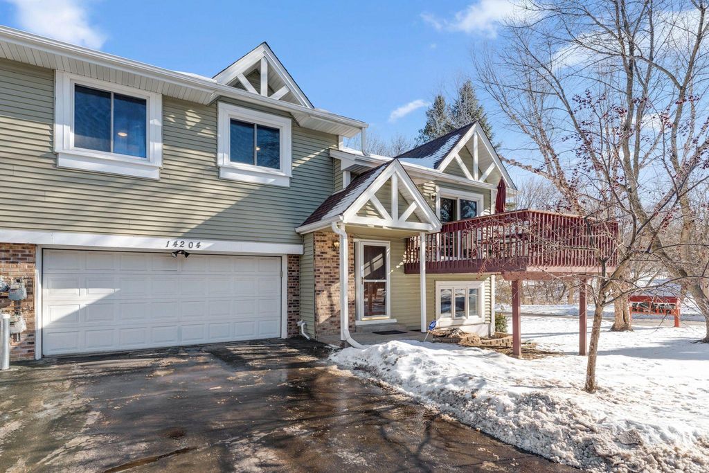 14204 Towers Lane, Eden Prairie, MN 55347