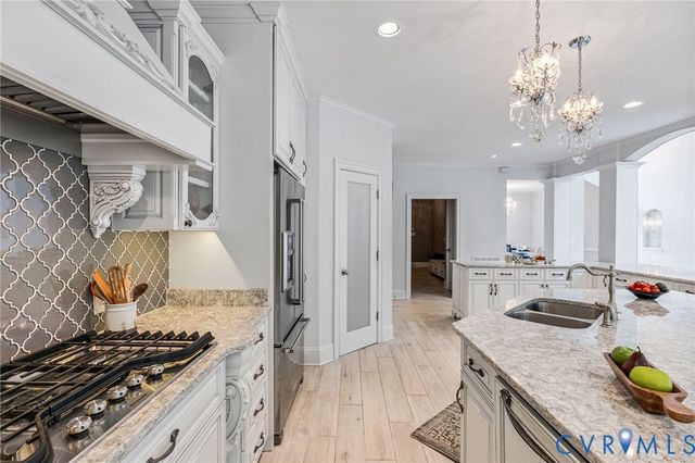 2403 Bermuda Ave, Chester, VA 23836
