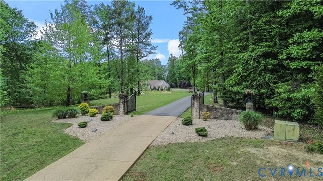 2403 Bermuda Ave, Chester, VA 23836