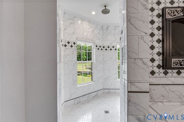 2403 Bermuda Ave, Chester, VA 23836