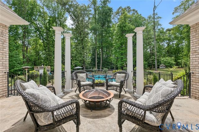2403 Bermuda Ave, Chester, VA 23836