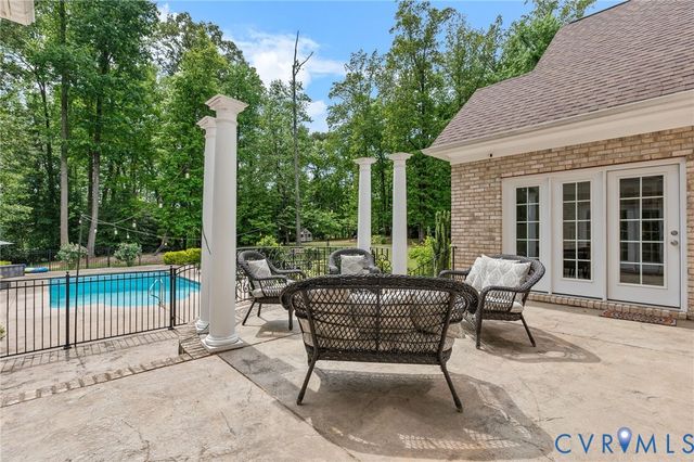2403 Bermuda Ave, Chester, VA 23836