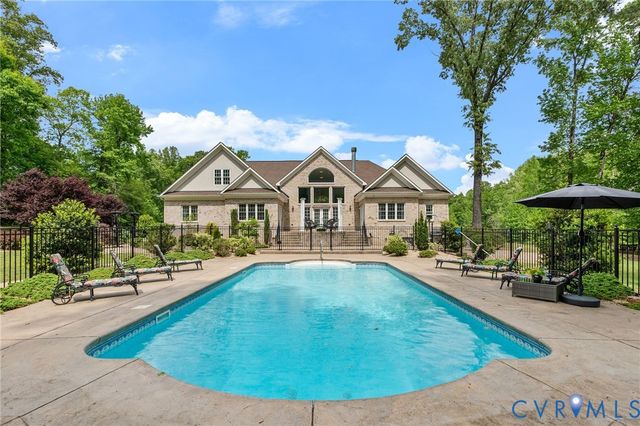 2403 Bermuda Ave, Chester, VA 23836