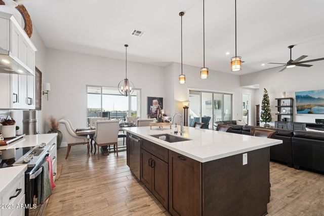 15433 W PINNACLE VISTA Road, Surprise, AZ 85387