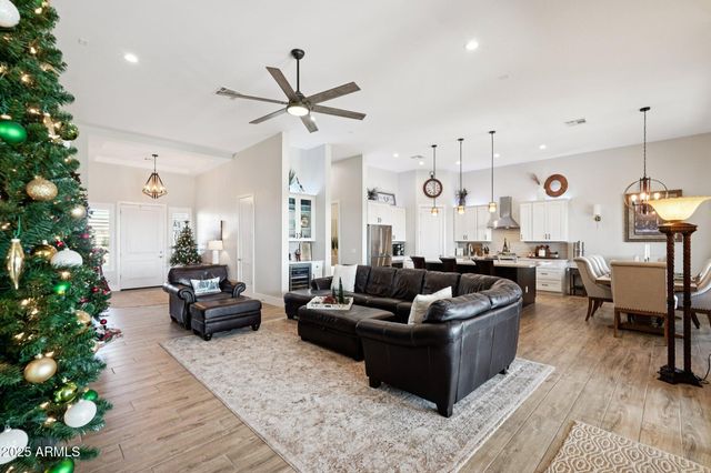 15433 W PINNACLE VISTA Road, Surprise, AZ 85387