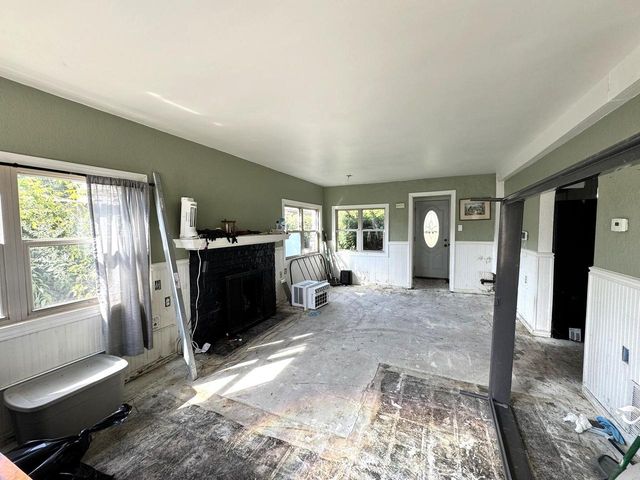 5246 N 26th STREET, Glendale, WI 53209