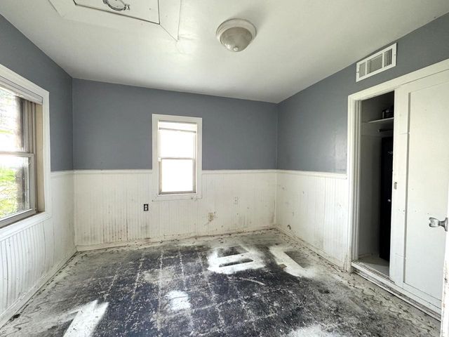 5246 N 26th STREET, Glendale, WI 53209