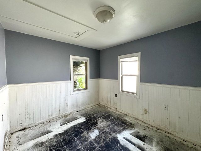 5246 N 26th STREET, Glendale, WI 53209