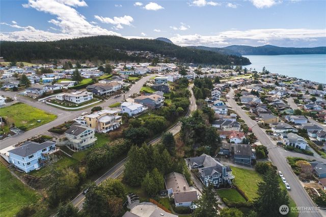 2104 Highland Drive, Anacortes, WA 98221