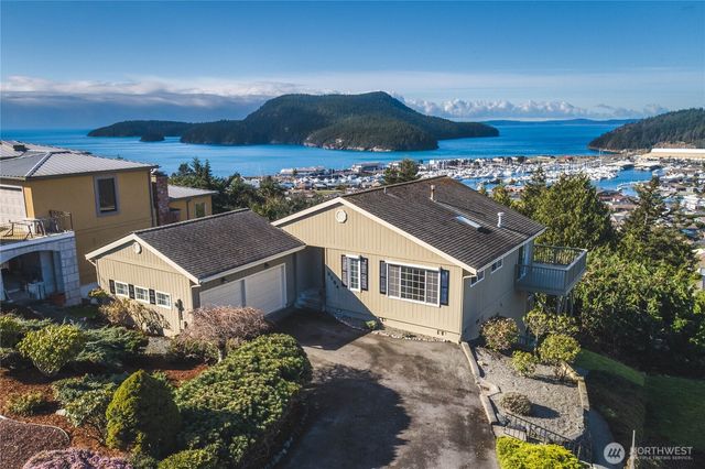 2104 Highland Drive, Anacortes, WA 98221