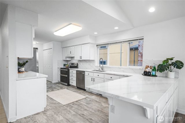 2104 Highland Drive, Anacortes, WA 98221