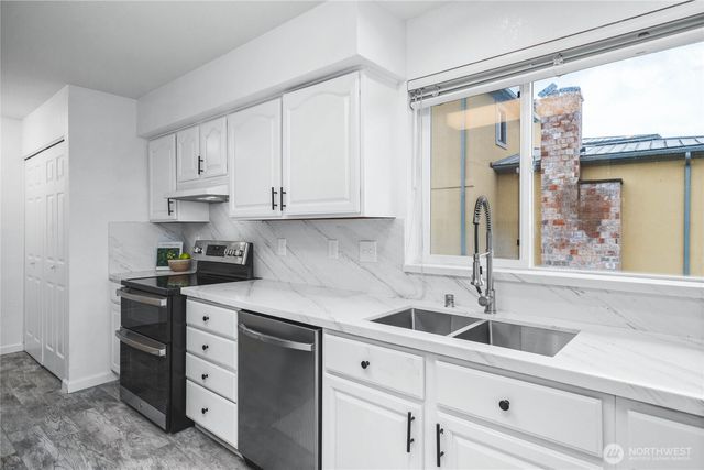 2104 Highland Drive, Anacortes, WA 98221