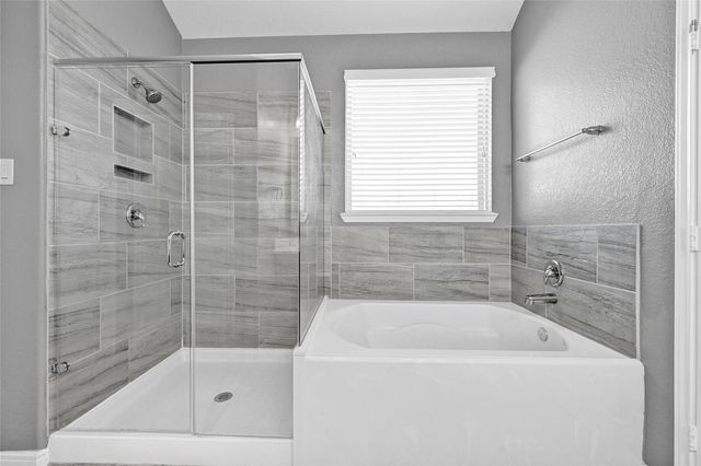 8318 Erasmus Landing Court, Houston, TX 77044