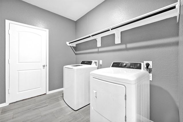 8318 Erasmus Landing Court, Houston, TX 77044