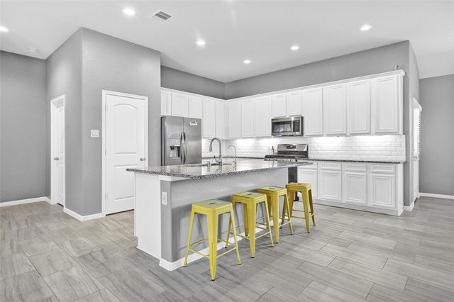 8318 Erasmus Landing Court, Houston, TX 77044