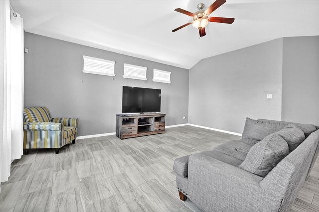 8318 Erasmus Landing Court, Houston, TX 77044