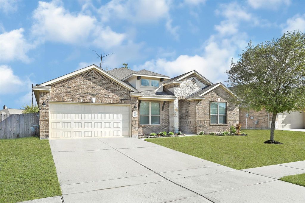 8318 Erasmus Landing Court, Houston, TX 77044