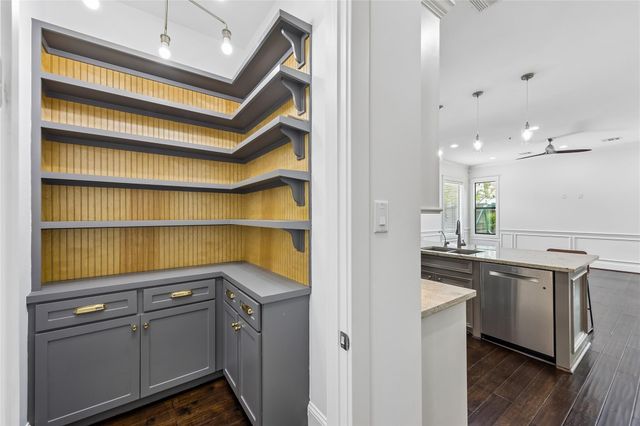 7808 Janak Drive, Houston, TX 77055