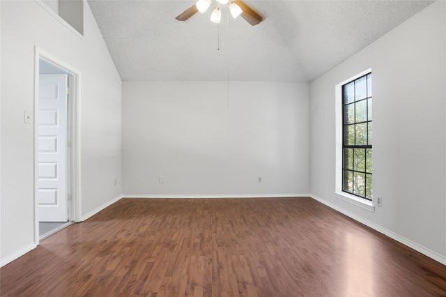 2142 Falcon Ridge Drive, Carrollton, TX 75010