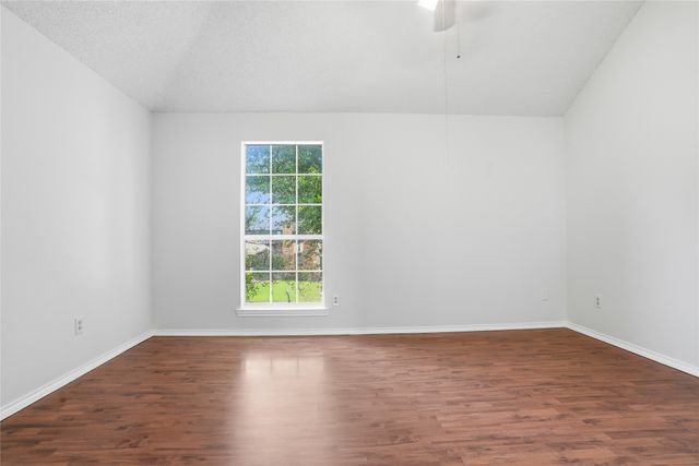 2142 Falcon Ridge Drive, Carrollton, TX 75010