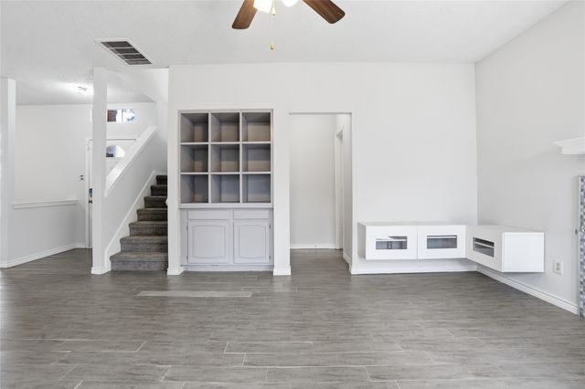 2142 Falcon Ridge Drive, Carrollton, TX 75010