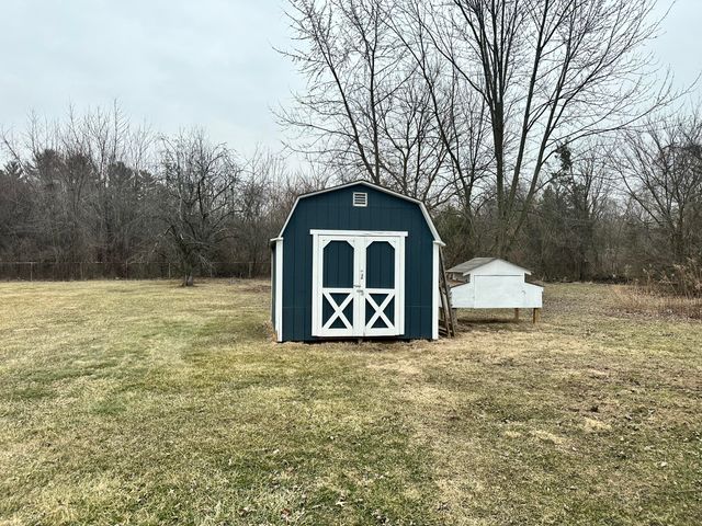 10607 Lane Street, Crown Point, IN 46307