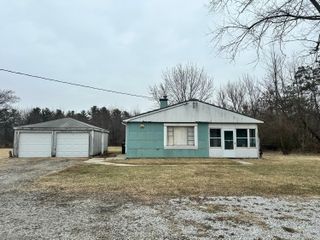 10607 Lane Street, Crown Point, IN 46307