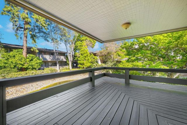 150 Saratoga Avenue 308, Santa Clara, CA 95051