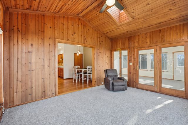 3427 Riverbend Drive NE, Cedar Rapids, IA 52411