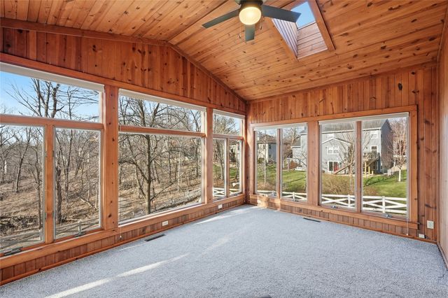 3427 Riverbend Drive NE, Cedar Rapids, IA 52411