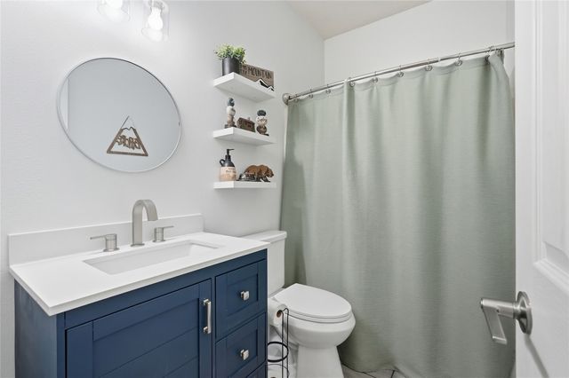 3427 Riverbend Drive NE, Cedar Rapids, IA 52411