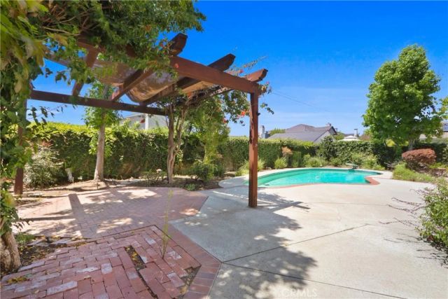 3142 Quail Run Road, Rossmoor, CA 90720