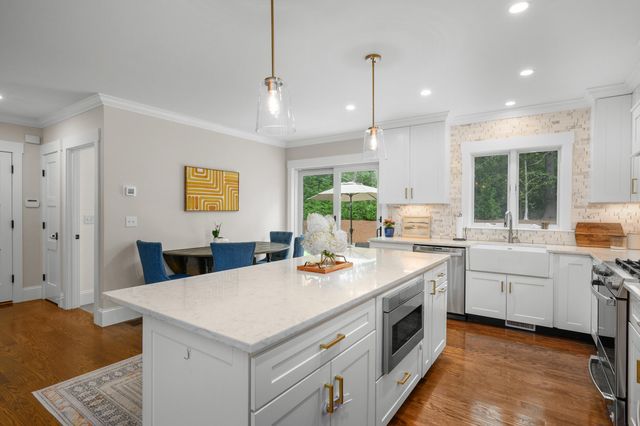 20 Wedgewood Drive, Centerville, MA 02632