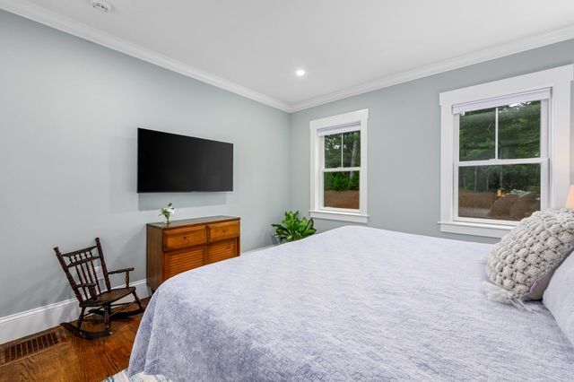 20 Wedgewood Drive, Centerville, MA 02632
