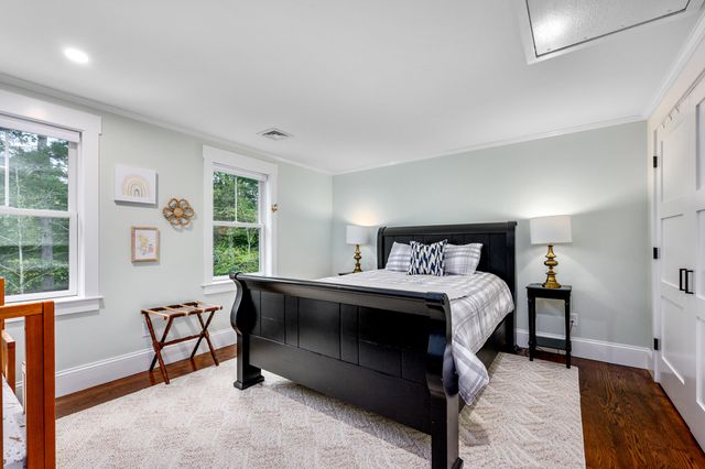 20 Wedgewood Drive, Centerville, MA 02632