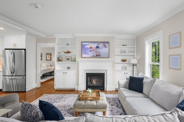 20 Wedgewood Drive, Centerville, MA 02632