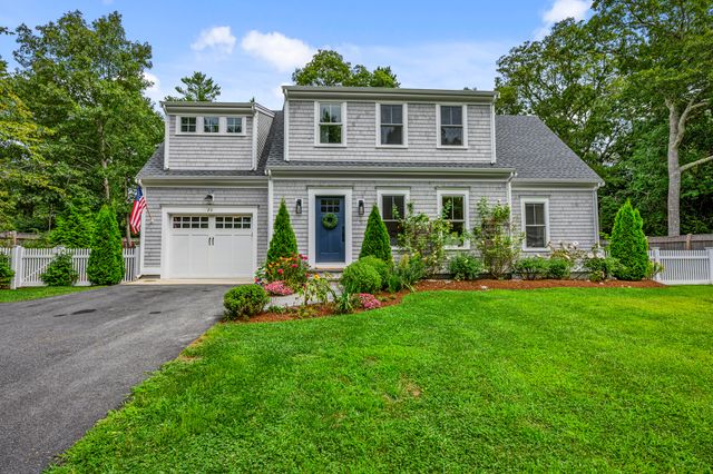 20 Wedgewood Drive, Centerville, MA 02632