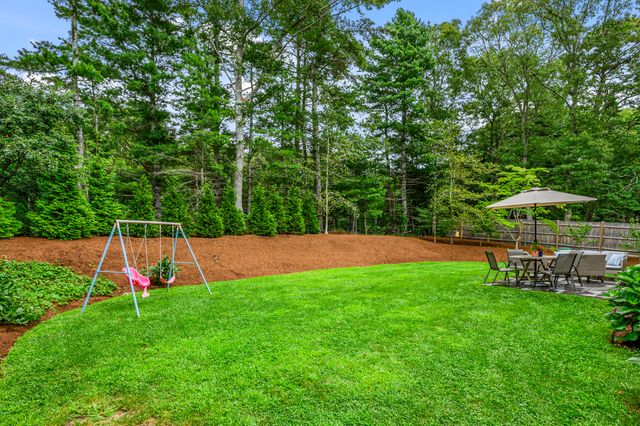 20 Wedgewood Drive, Centerville, MA 02632