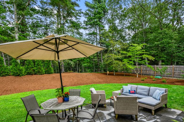 20 Wedgewood Drive, Centerville, MA 02632