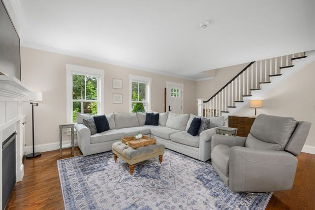 20 Wedgewood Drive, Centerville, MA 02632