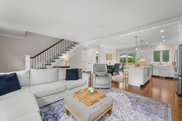 20 Wedgewood Drive, Centerville, MA 02632