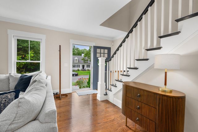 20 Wedgewood Drive, Centerville, MA 02632