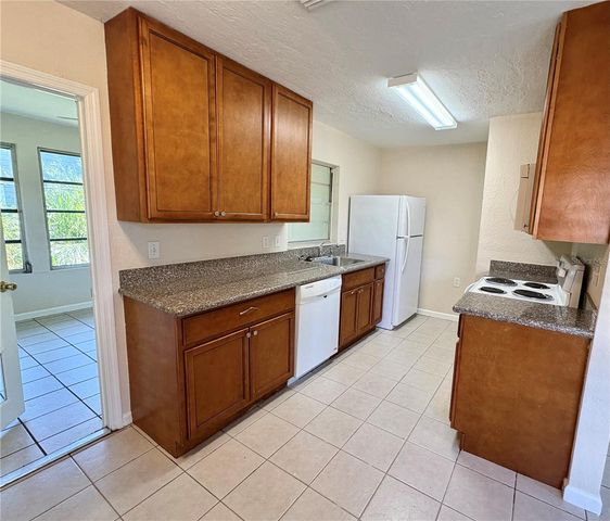 2208 16TH AVENUE W, Bradenton, FL 34205