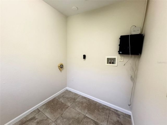 2208 16TH AVENUE W, Bradenton, FL 34205
