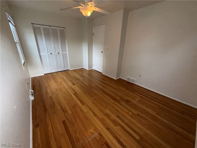 909 Thistle Place SE, Warren, OH 44484