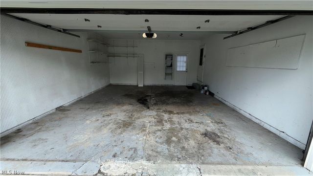 909 Thistle Place SE, Warren, OH 44484